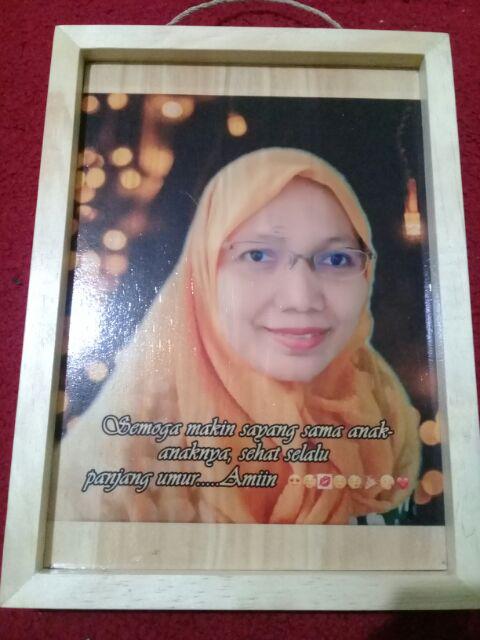 Bingkai Foto Free Cetak Foto Di Kayu + Edit Desain Hadiah Wisuda / Ulang Tahun / Pernikahan 8r & 10r