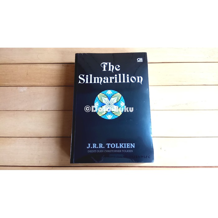 PALING BARU"The Silmarillion (J.R.R. Tolkien) Lord Of The Ring"
