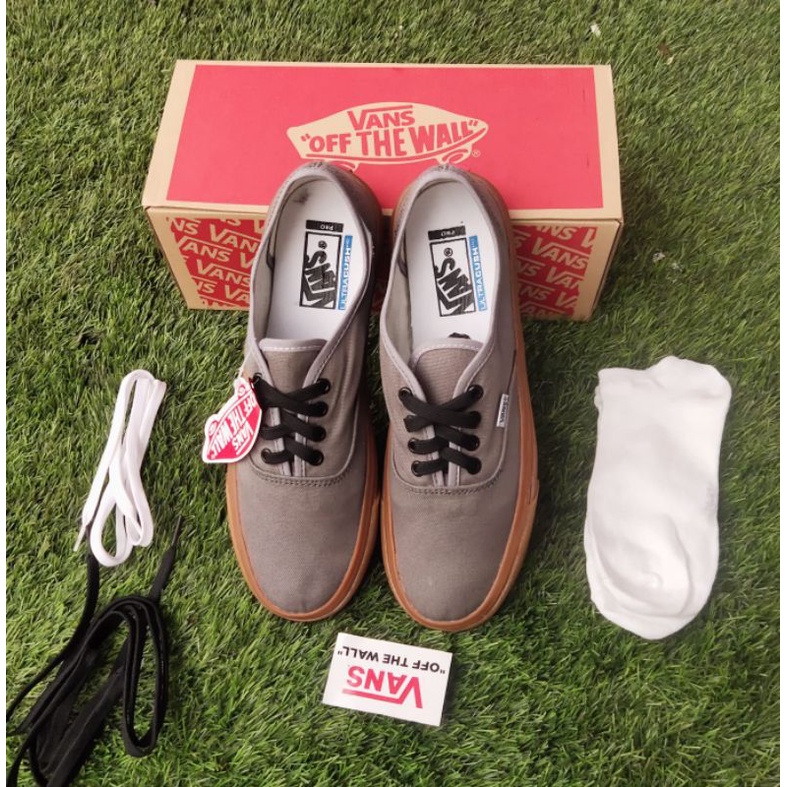 SEPATU PRIA VANSS AUTENTIC GRAY GUM WAFLE DT BNIB MADE IN CHINA PREMIUM IMPORT SEPATU WANITA SEPATU SNEAKERS