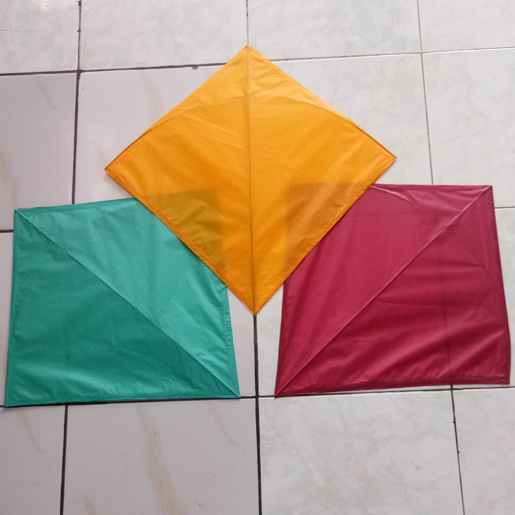 Layangan Kertas Polos Super Seot Sukhoi Munaroh Arku Rapih