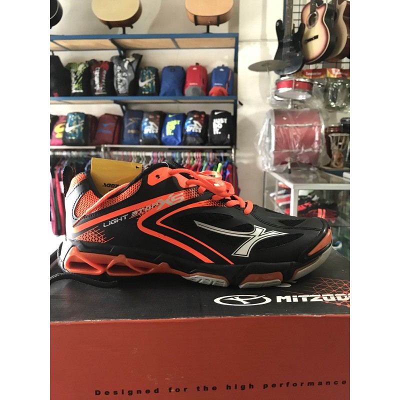sepatu volly mitzuda light star x5