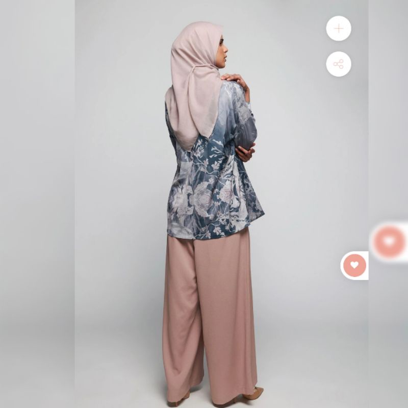 Valvia Top Midnight Riamiranda x Buttonscarves Xanadu