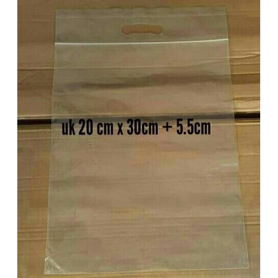 

plastik klip / clip handle 20cm x 30cm + 5.5cm ( 100 lbr )