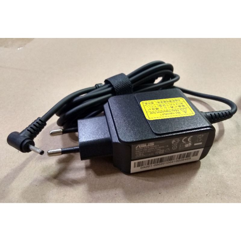 Adaptor Charger Laptop Asus Eee PC X101 X101C X101CH X101H 19V 158A Asus Netbook EEE PC 1015BX Asus Netbook EEE PC 1015PX Asus Netbook EEE PC 1025C Asus Netbook EEE PC R011PX Asus Netbook EEE PC R051BX Asus Netbook EEE PC R051CX Asus Netbook EEE PC R051PX