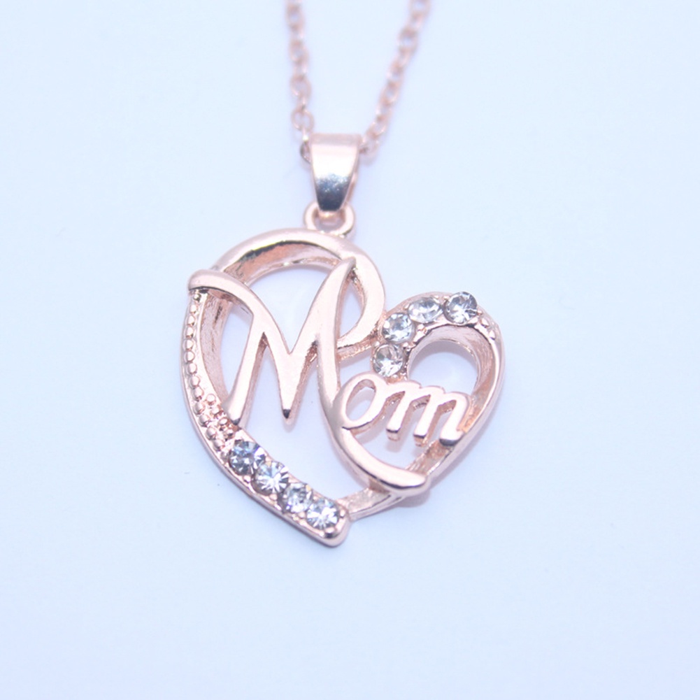 Hu Hu Hu Hu Hu Alat Bantu Pasang Kacamata♡ Kalung Liontin Hati Tulisan Mom Aksen Berlian Imitasi Untuk Hadiah Ulang Tahun