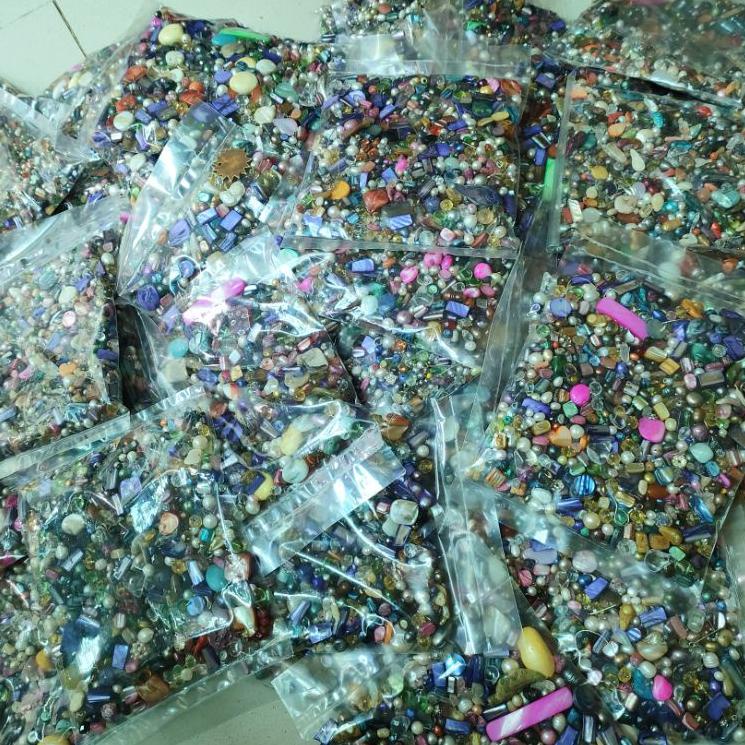 Obral Belanja Manik Manik Mutiara Campur 500-/+Gram