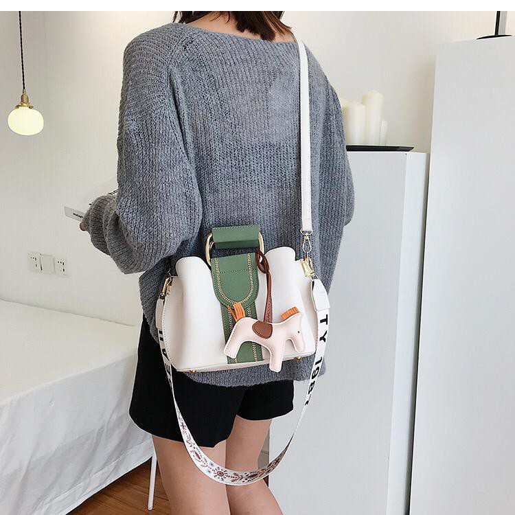 BJ1482 BEIGE/BLACK/BLUE/GREEN TAS SLEMPANG JINJING TOTEBAG HANDBAG TAS WANITA FASHION IMPORT MODIS ELEGAN TERMURAH TERLARIS TERBARU BAGSTORE JAKARTA TAS BATAM VC83658 ELJ482 CR7314 BQ2685 LT1038 JTF76543 GT1641