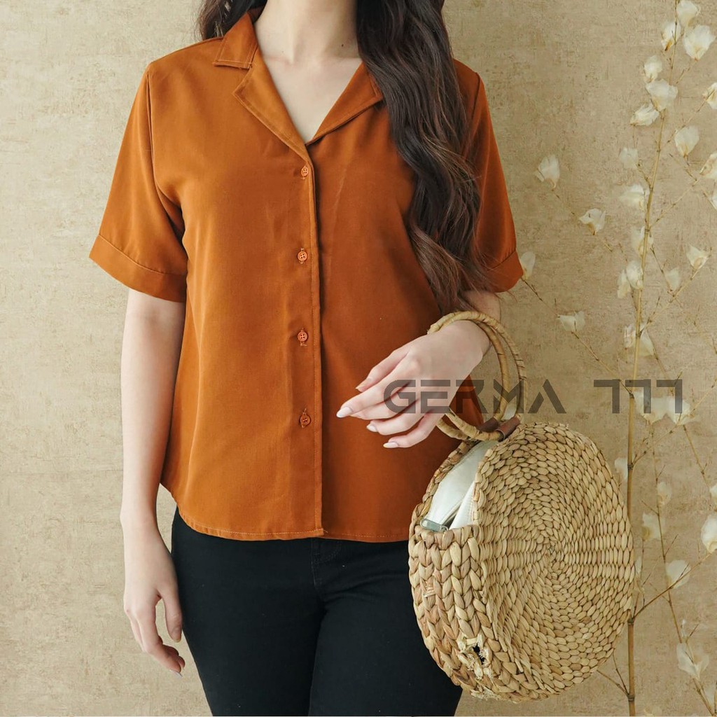 Baju Atasan Kemeja Wanita Basic Polos Lengan Pendek Casual Fashion untuk Kuliah Dan Santai-2