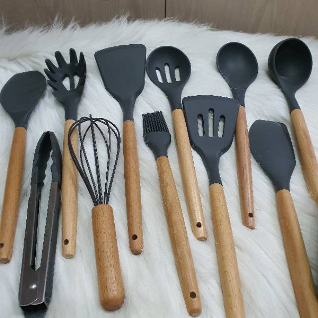 12pcs cooking utensil spatula set with wooden handle /alat masak silikon sutil centong whisk tongs