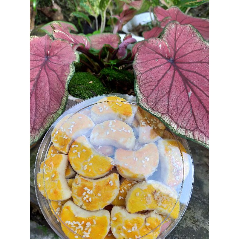 

kue kacang enak renyah ukuran 750ml