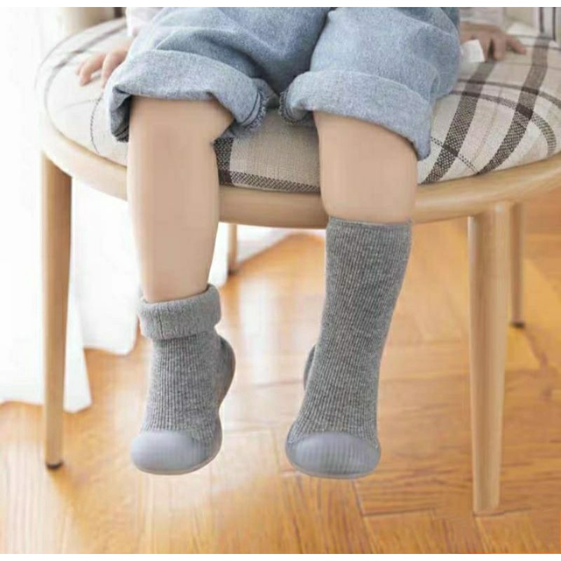 Baby Kids Rubber Shoes Sepatu Karet Bayi Prewalker Baby Rubber Shoes Soft Cotton Kaos Kaki Lembut Anak Skidder Alas Kaki Belajar Jalan