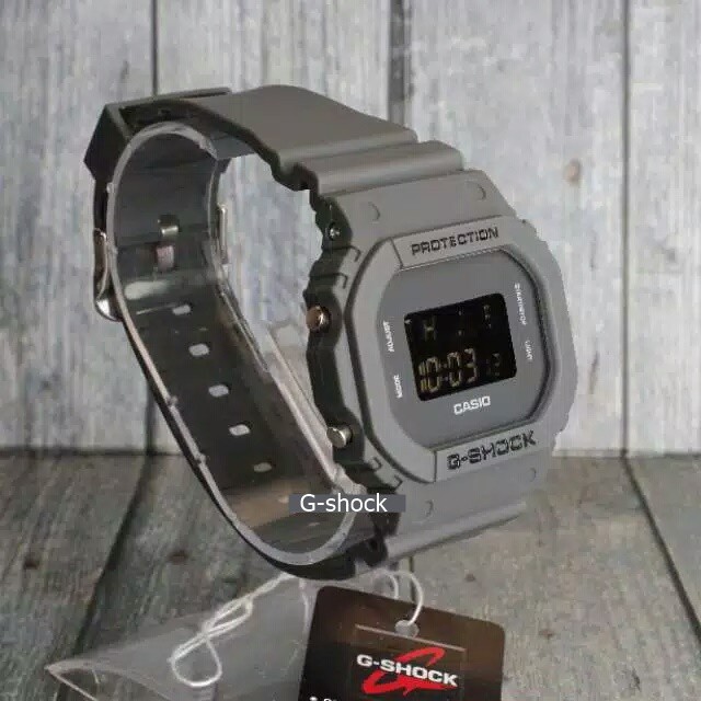 NEW ARRIVAL JAM TANGAN WANITA/PRIA G-SHOCK CASIO SUPER DW 5600 ABU-ABU