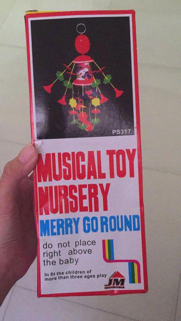 Gantungan Merry Go Around