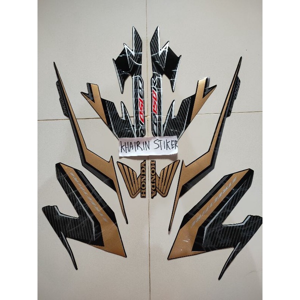 striping stiker CB150R cb 150 r  2018 hitam gold