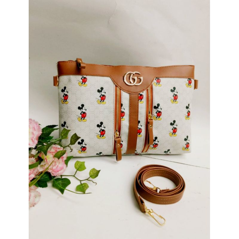 PTM-clutch bag motif karakter mickey