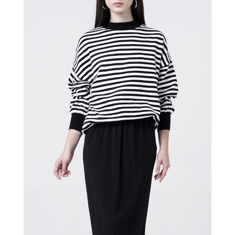 THIS IS APRIL PRELOVED Bailey Top