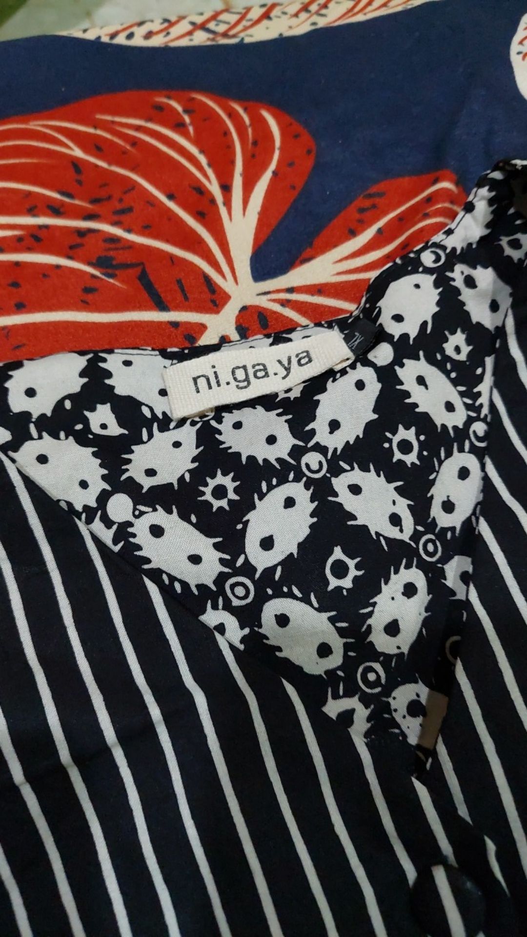 Bessy Top | Nigaya Batik | Blus Batik Wanita | Batik Wanita Lengan Pendek | Baju Batik Wanita Kerja