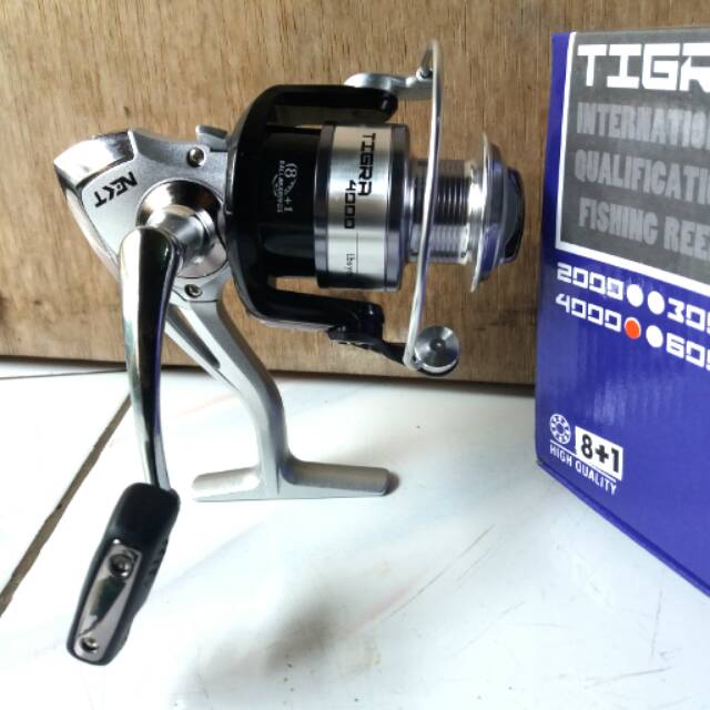 Reel Laut Merek NEXT TIGRA 4000 (8+1 BALL BEARINGS) Handling METAL