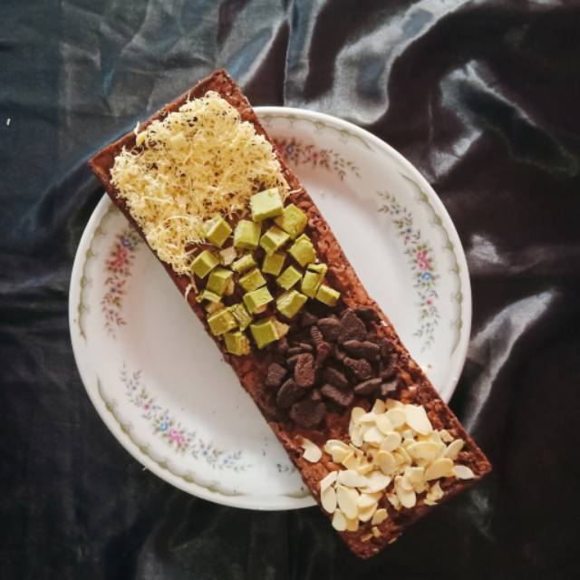 

Brownies Fudgy Panggang (4 Toping)