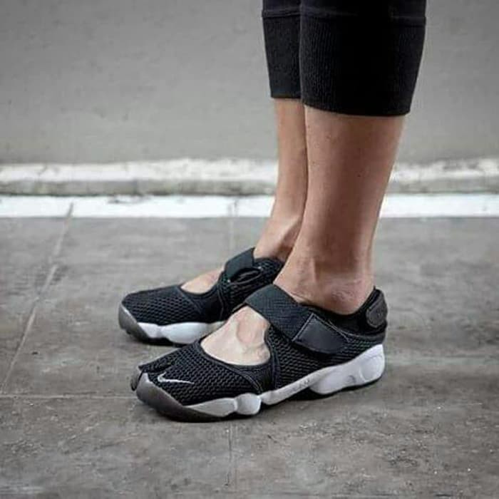 sepatu nike air rift original