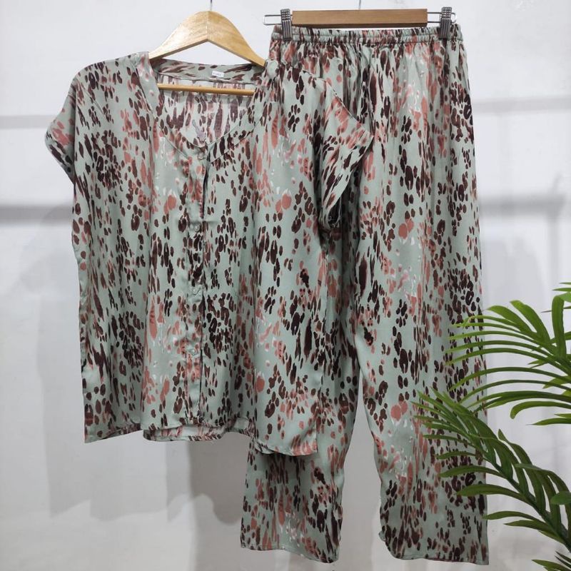 PIYAMA KANCING BUSUI | PIYAMA RAYON  V-NECK | PIYAMA BUSUI | BAJU TIDUR MURAH-KCPD KK