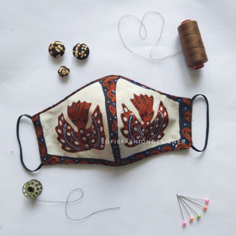 Masker Kain 2 Lapis Motif Batik Tulis Hijab dan Non Hijab Fashionable by Sofie Fashion Designer