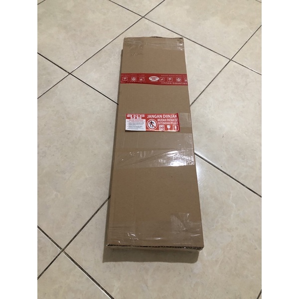 

Box Raket / Dus Packing Raket + Bubble Wrap