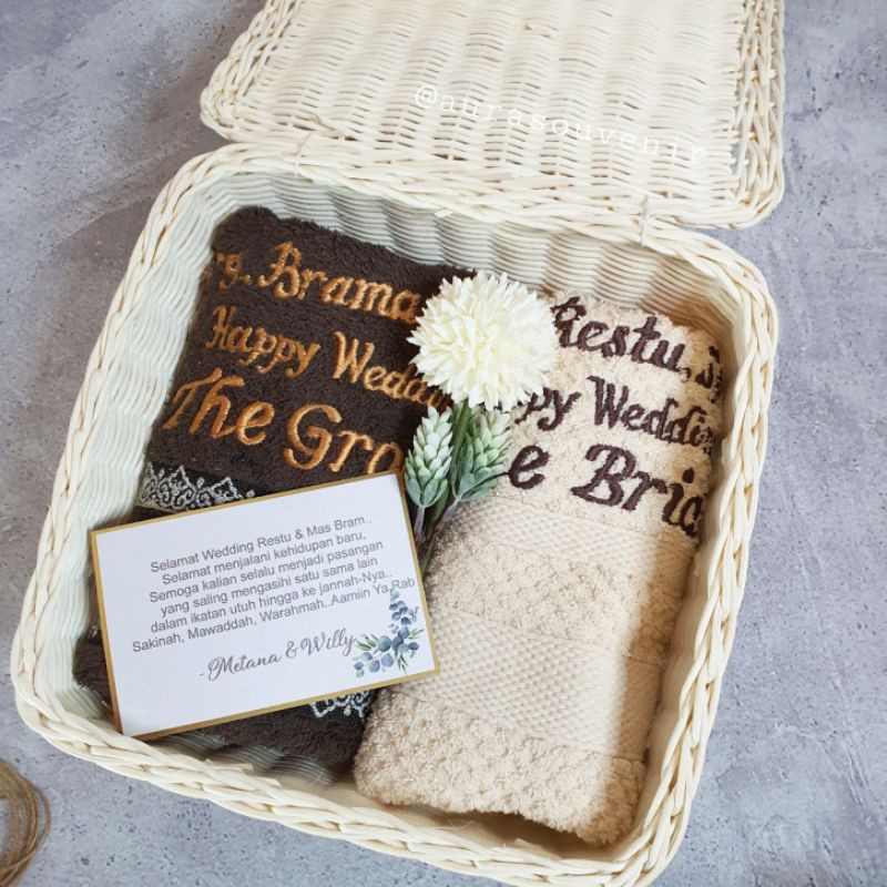 Couple Hampers/ Kado Nikah/ Mug Couple/ Handuk Couple/ Handuk Bordir