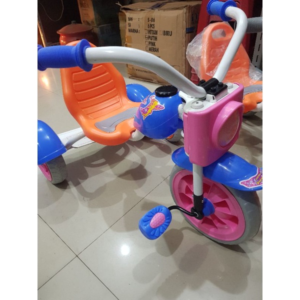 Sepeda Anak Roda 3 Merk Family