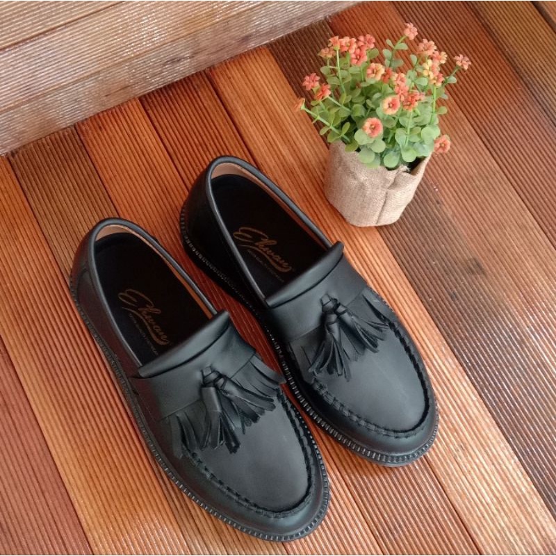 sepatu Loafers tassel kulit asli sapi-ehwan