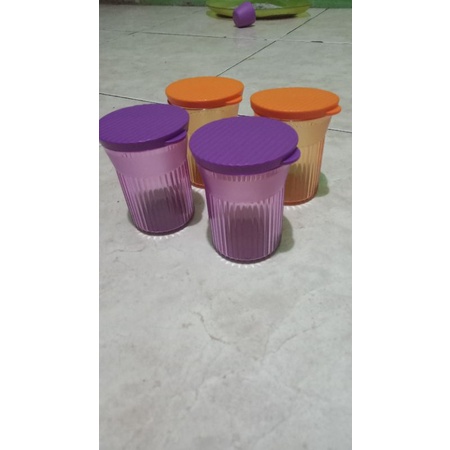 Tupperware Family Mate Round