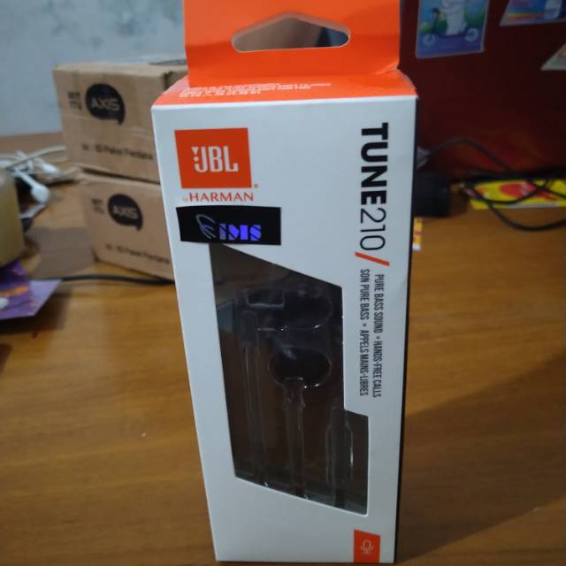 JBL T210