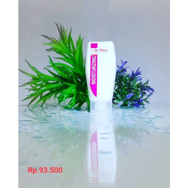 Moisturizing dr. Nora aurellskincare