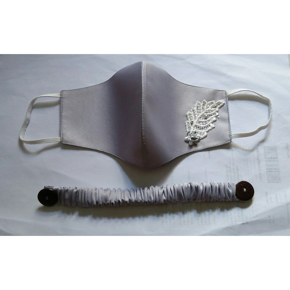 MASKER KAIN SATIN ABU ABU HIJAB/ NON HIJAB