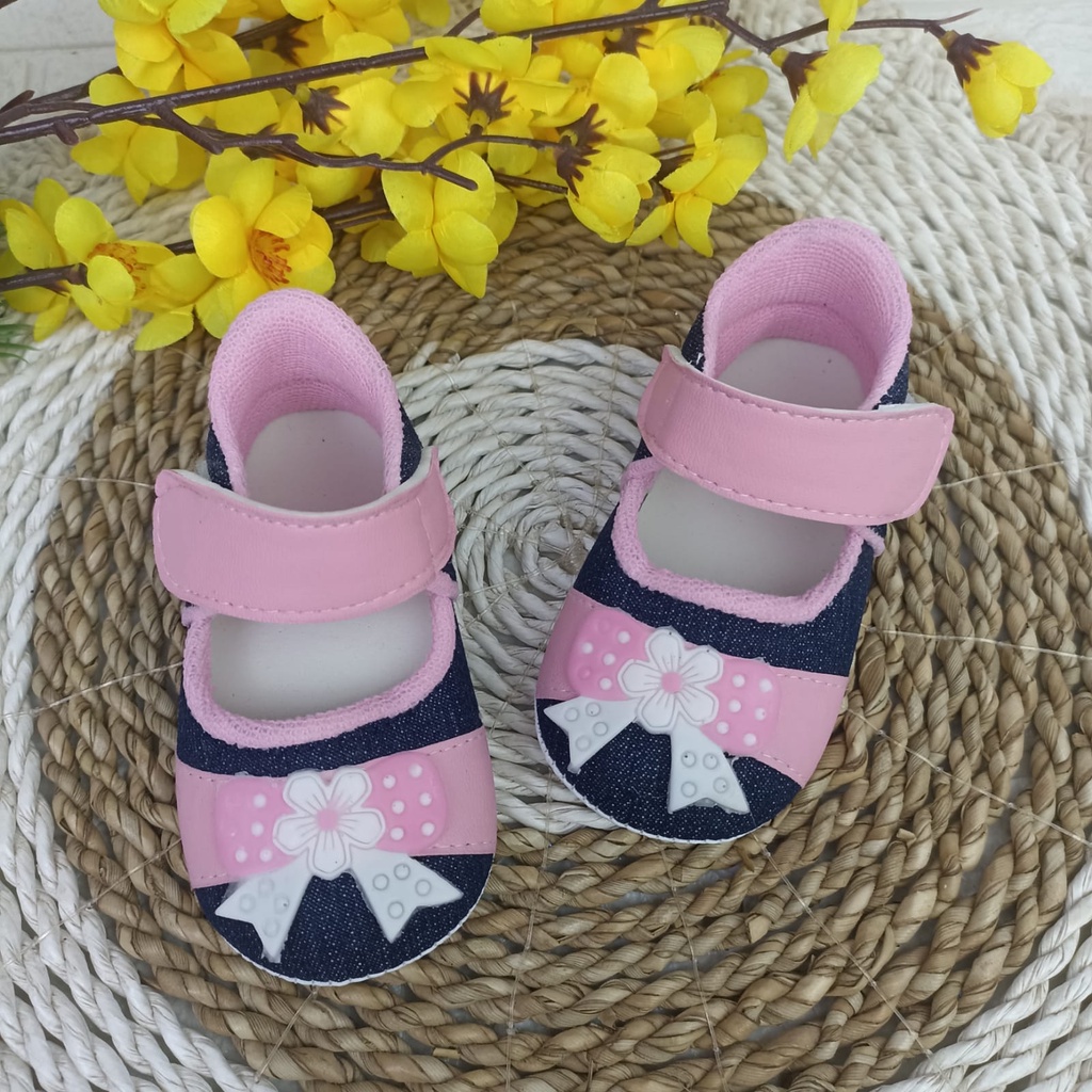 [TAMAN SEPATUKU] SEPATU TRENDY MURAH PREWALKER ANAK PEREMPUAN 0-12 BULAN PITA BAHAN LEVIS APX02