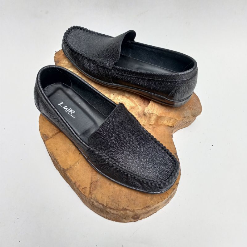 Sepatu Moccasin santai Wanita