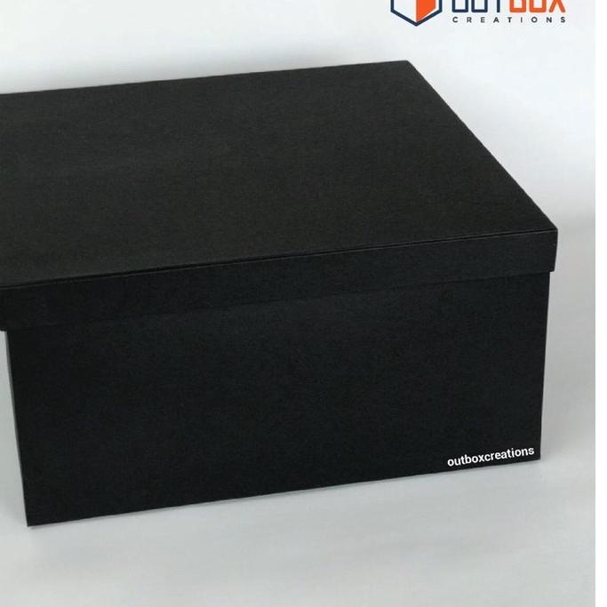 

Box kado hitam