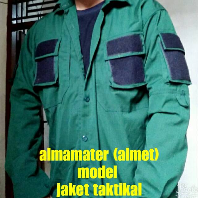 Almamater model jaket taktikal