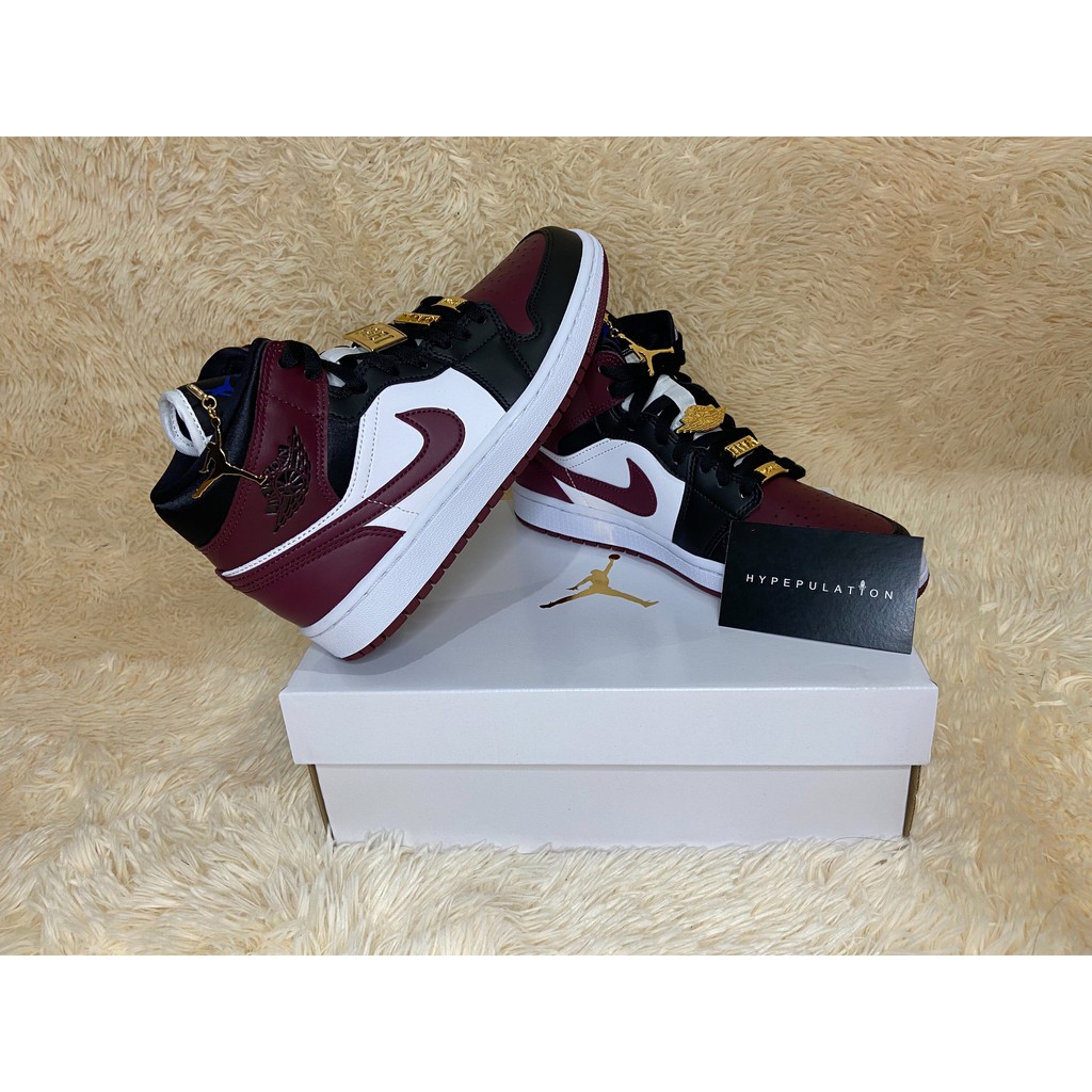 Nike Air Jordan 1 Mid "Beetroot"