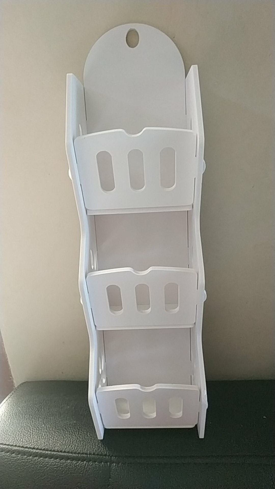 Rak Gantung Serbaguna Rak Dinding Vintage Rak Hp Remote Buku Rak Kosmetik