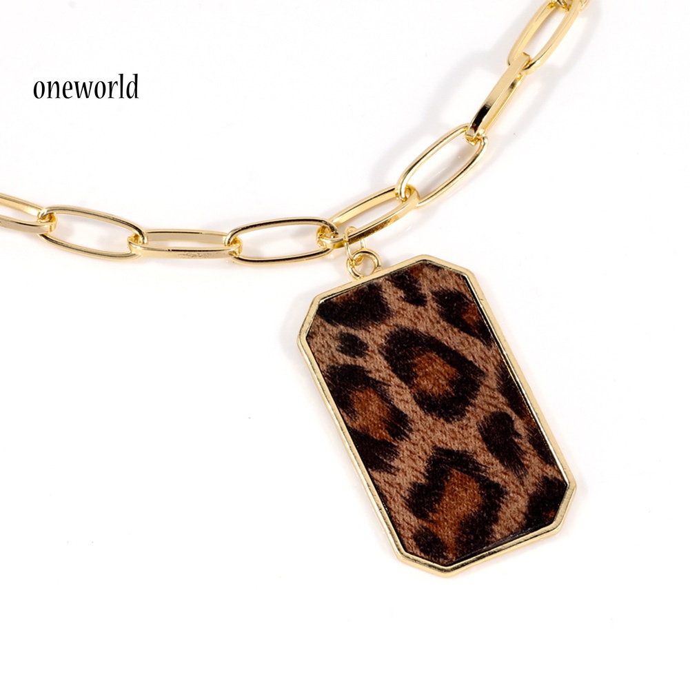 Kalung Rantai Panjang Liontin Persegi Motif Print Leopard Untuk Wanita