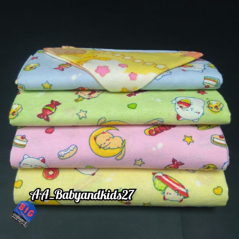 1 Pak (Isi 6PC) Bedongan Bayi Nia Ukuran 110 x 90 Cm Free 1PC Tatakan Ompol Bahan Standar dan SNI