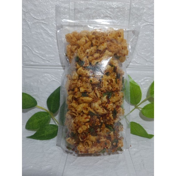 

MAKARONI PEDAS RASA SEBLAK 200gr TERMURAH DAN ENAK