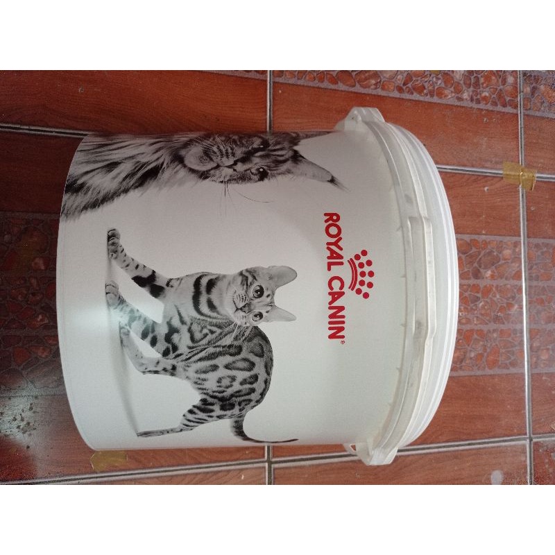 Tempat penyimpanan makanan kucing anjing royal canin Container - BESAR