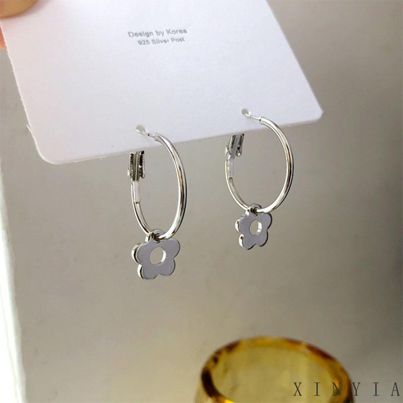 Anting Bentuk Bulat Motif Bunga Model Hollow