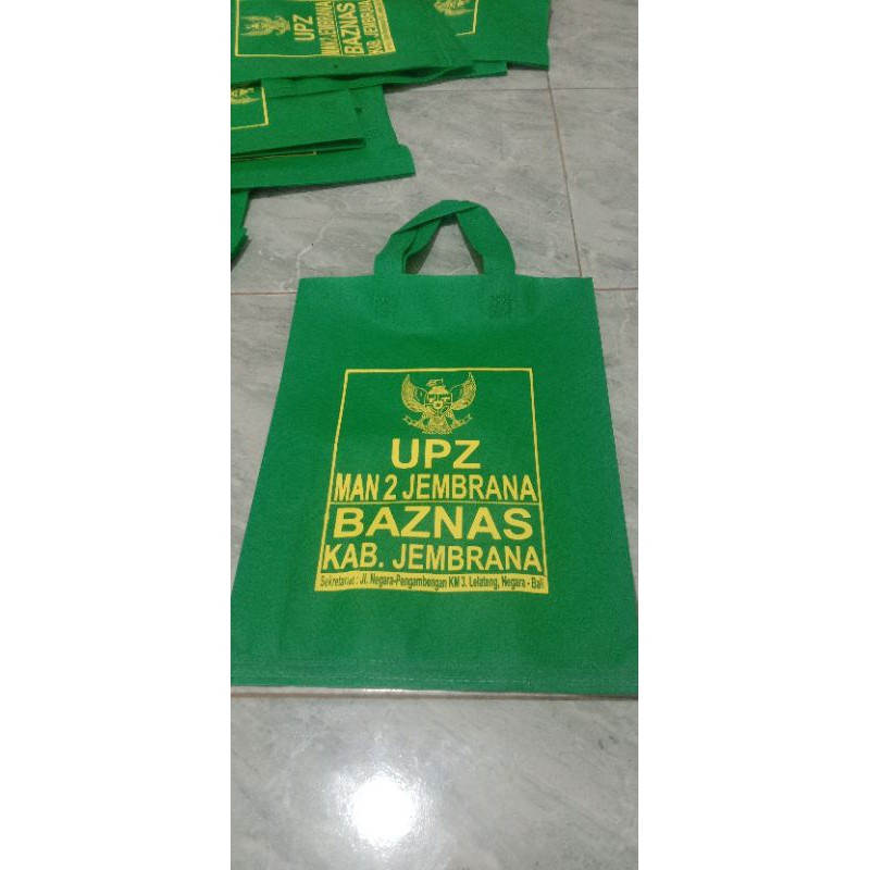 

tas goodie bag+sablon custom banyak warna