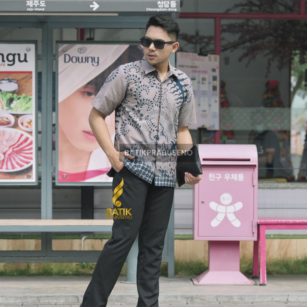 Batik Prabuseno - DEWANDARU  Kemeja Batik Pria Lengan Pendek Reguler