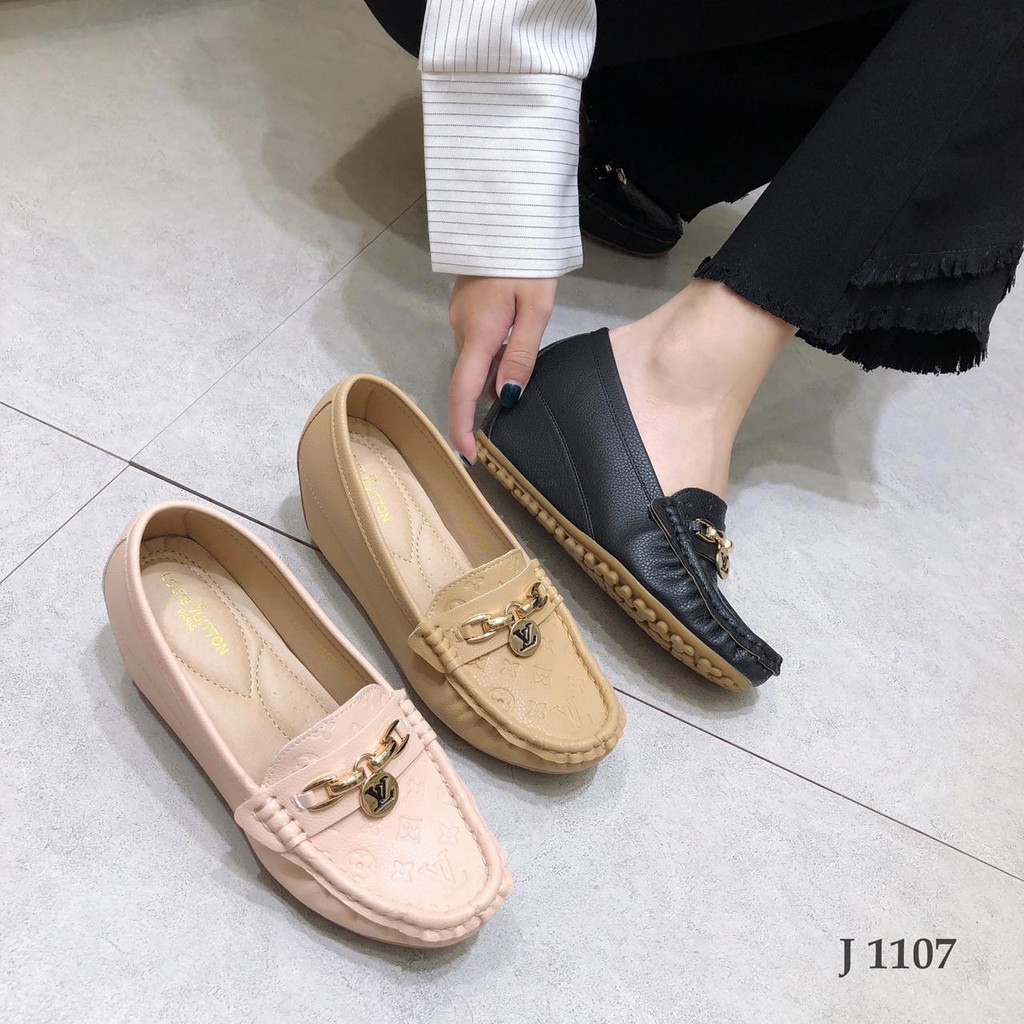 LV LOUIS VUITTON #319-164 / SEPATU FLAT SHOES WANITA BATAM