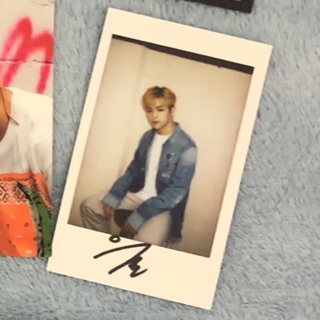 Woojin Unveil Polaroid Op.1