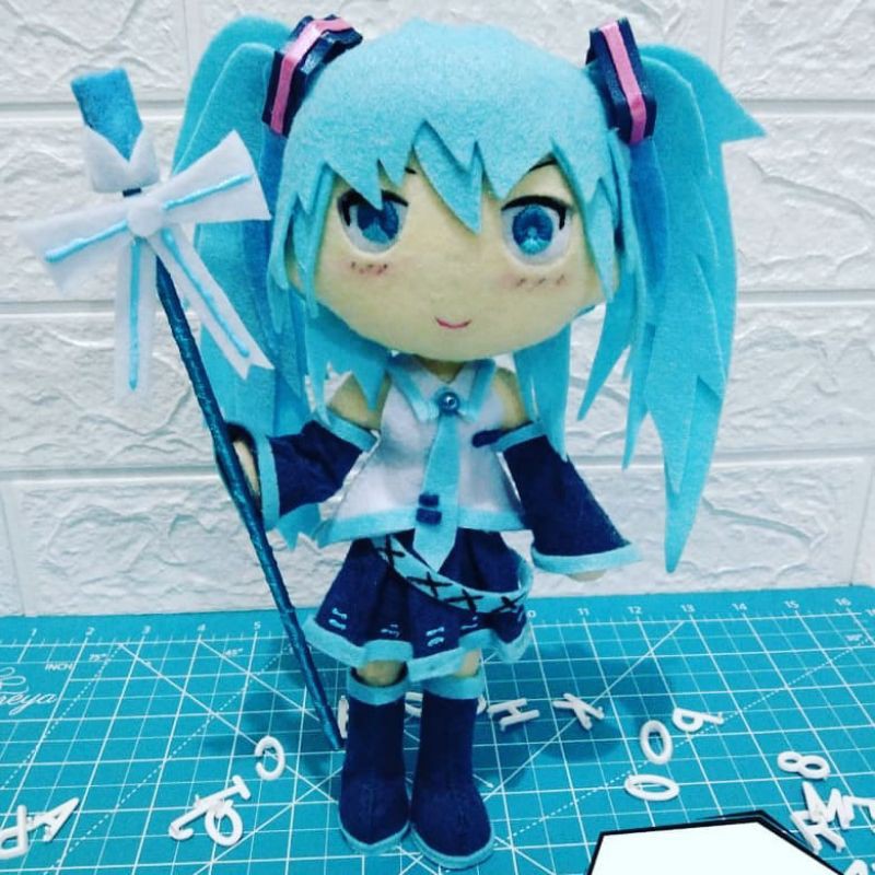 boneka anime Hatsune miku